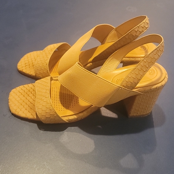 Corso Como Slings - Picture 2 of 3